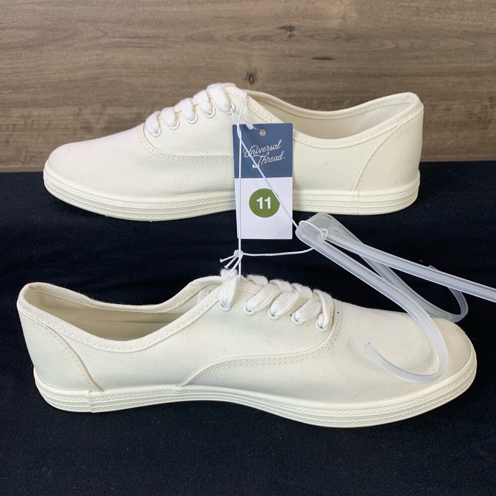 Universal Thread Women's Lunea Lace-Up Sneakers -Cream 11 Comfort Shoes